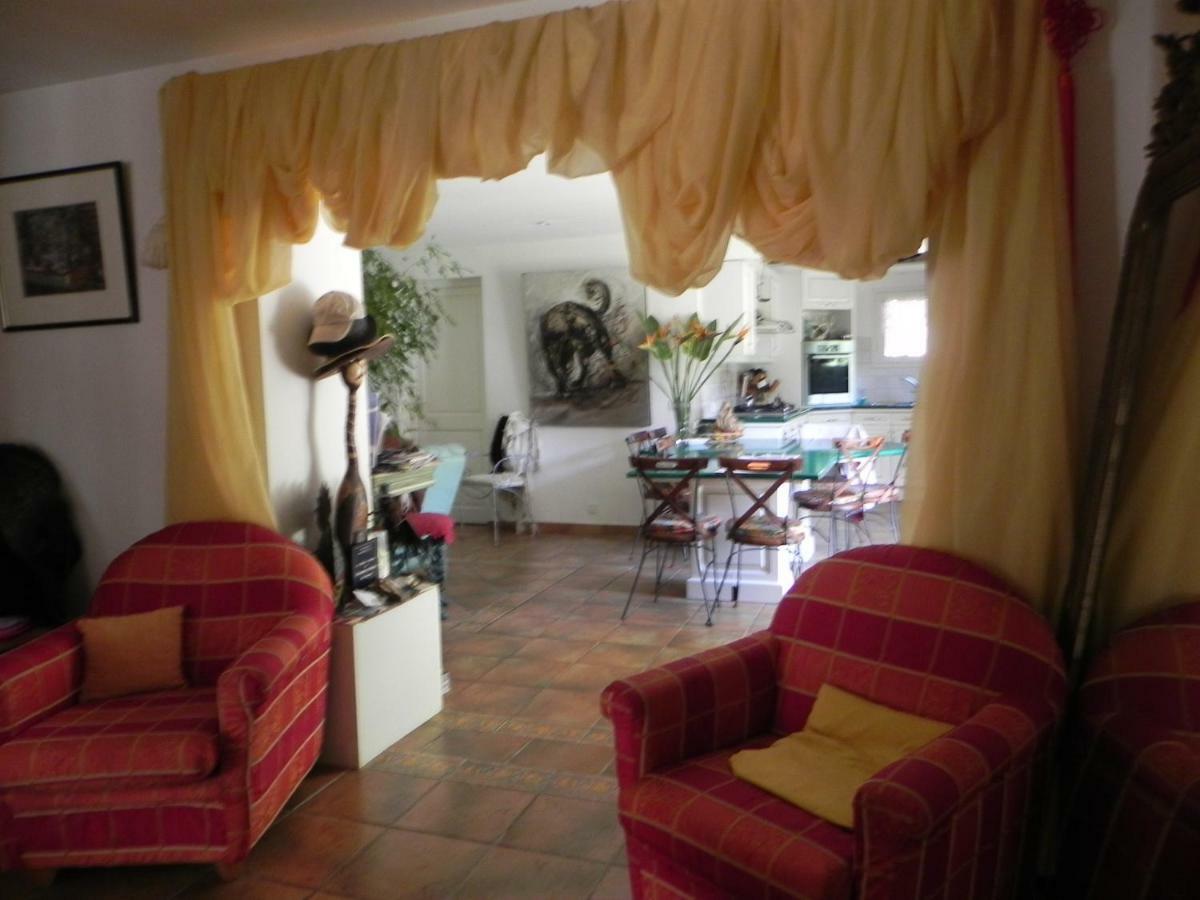 B&B Le clos des vignes Saint Raphael Extérieur photo