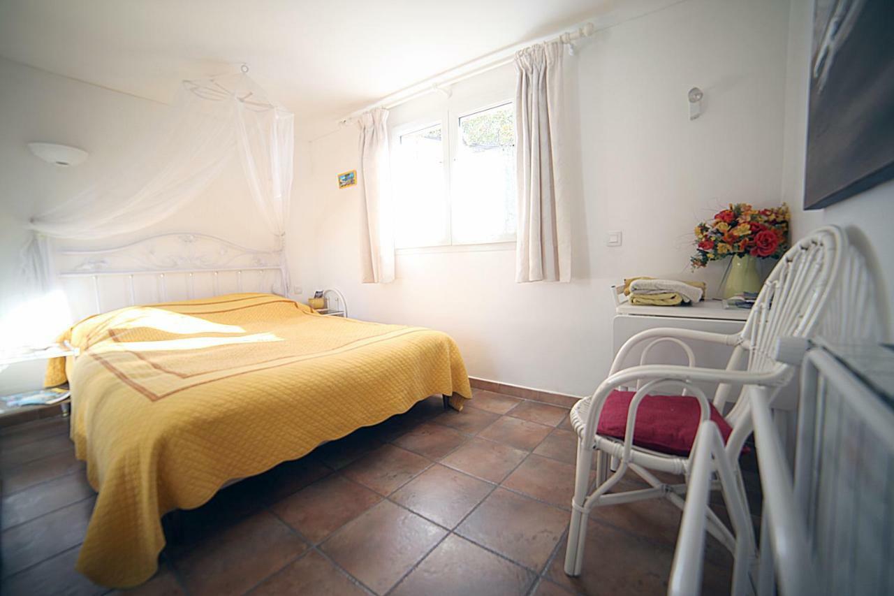 B&B Le clos des vignes Saint Raphael Extérieur photo